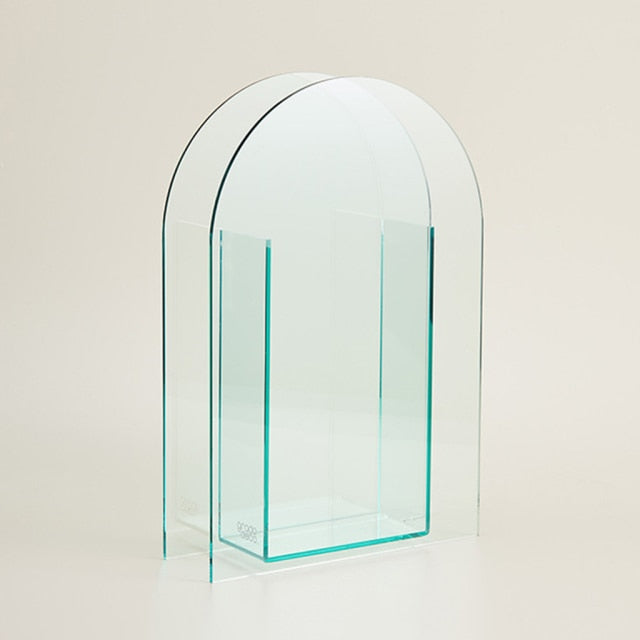 Acryl-Bulmenvase in minimalistischem Design